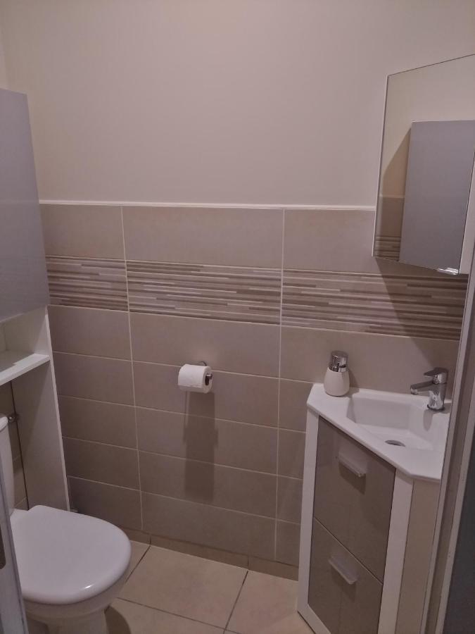 Appartement Meuble Proche De Cassis روكفور-لا-بيدول المظهر الخارجي الصورة